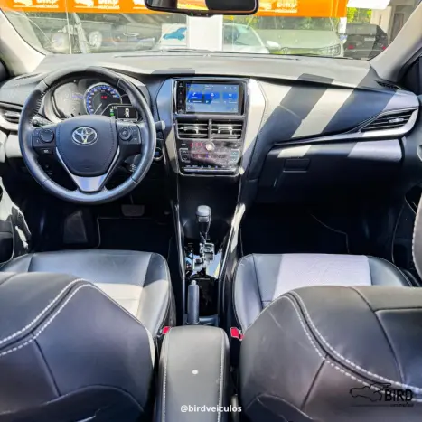TOYOTA Yaris Sedan 1.5 16V 4P FLEX XLS MULTIDRIVE AUTOMTICO CVT, Foto 10