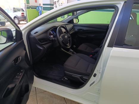 TOYOTA Yaris Sedan 1.5 16V 4P FLEX XL MULTIDRIVE AUTOM�TICO CVT, Foto 8