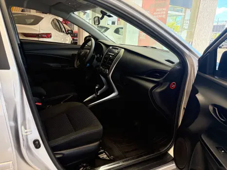 TOYOTA Yaris Sedan 1.5 16V 4P FLEX XL, Foto 9