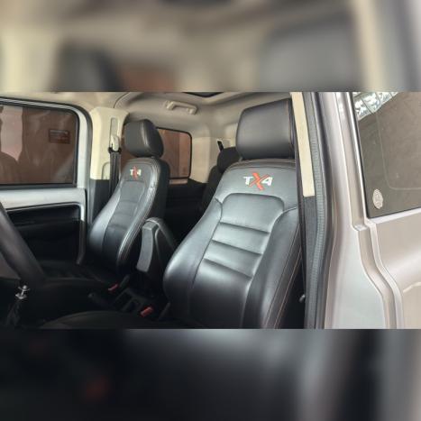 TROLLER TX 4 3.2 20V TGV 4x4 TURBO INTERCOOLER, Foto 13