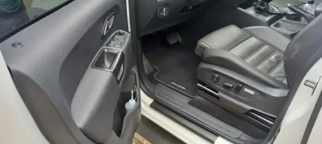 VOLKSWAGEN Amarok 2.0 16V 4X4 CABINE DUPLA TRENDLINE TURBO INTERCOOLER, Foto 7 VOLKSWAGEN Amarok 2.0 16V 4X4 CABINE DUPLA TRENDLINE TURBO INTERCOOLER, Foto 7