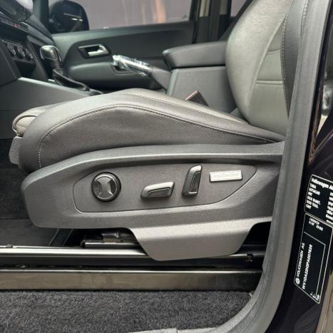 VOLKSWAGEN Amarok 3.0 V6 CABINE DUPLA HIGHLINE 4X4 TURBO INTERCOOLER AUTOM�TICO, Foto 8