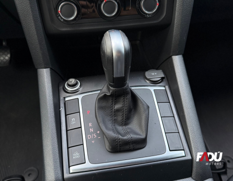 VOLKSWAGEN Amarok 3.0 V6 CABINE DUPLA COMFORT 4X4 TURBO INTERCOOLER AUTOM�TICO, Foto 8