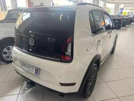 VOLKSWAGEN Cross UP 1.0 12V 4P TSI FLEX, Foto 4