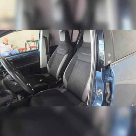 VOLKSWAGEN Cross UP 1.0 12V 4P TSI FLEX, Foto 3