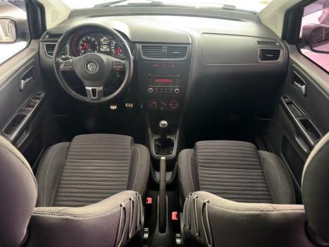 VOLKSWAGEN Crossfox 1.6 4P FLEX, Foto 3