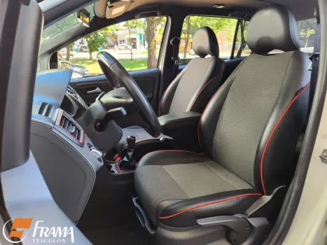 VOLKSWAGEN Fox 1.6 4P ROCK IN RIO FLEX, Foto 8