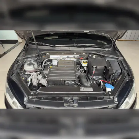 VOLKSWAGEN Golf 1.6 4P COMFORTLINE AUTOM�TICO, Foto 17