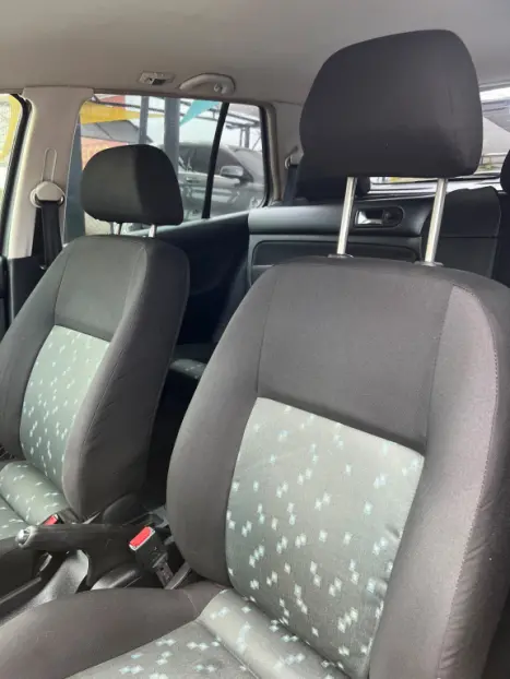 VOLKSWAGEN Golf 1.6 4P, Foto 12