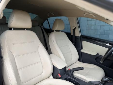 VOLKSWAGEN Jetta 2.0 4P FLEX CONFORTLINE TIPTRONIC AUTOMTICO, Foto 14