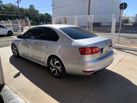 VOLKSWAGEN Jetta 2.0 4P COMFORTLINE TIPTRONIC AUTOM�TICO, Foto 3