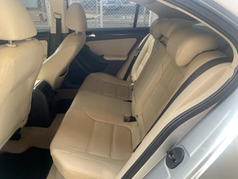 VOLKSWAGEN Jetta 2.0 4P COMFORTLINE TIPTRONIC AUTOM�TICO, Foto 6