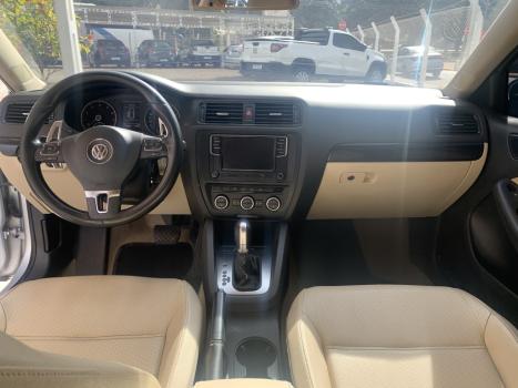 VOLKSWAGEN Jetta 2.0 4P COMFORTLINE TIPTRONIC AUTOM�TICO, Foto 7