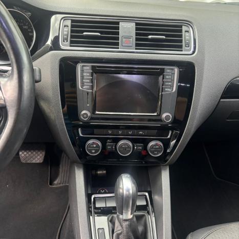 VOLKSWAGEN Jetta 2.0 4P TSI HIGHLINE 200 CV AUTOM�TICO, Foto 13