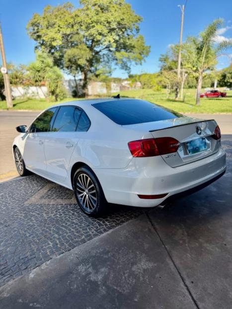 VOLKSWAGEN Jetta 2.0 4P FLEX COMFORTLINE TIPTRONIC AUTOM�TICO, Foto 4