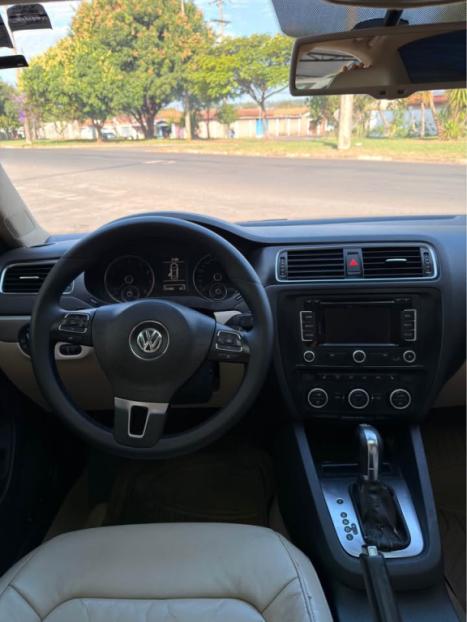 VOLKSWAGEN Jetta 2.0 4P TSI HIGHLINE 200 CV AUTOM�TICO, Foto 4
