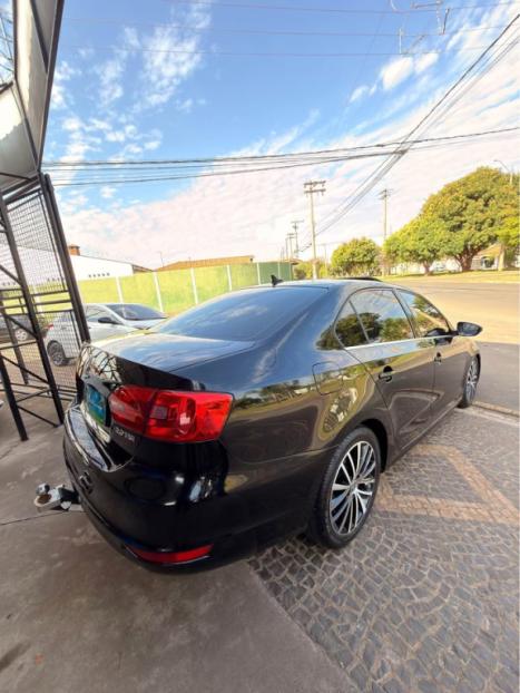 VOLKSWAGEN Jetta 2.0 4P TSI HIGHLINE 200 CV AUTOM�TICO, Foto 9