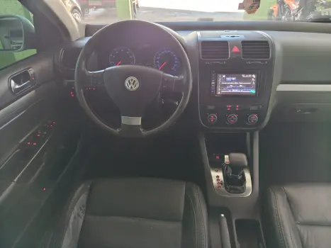 VOLKSWAGEN Jetta 2.5 20V 4P 170CV AUTOMÁTICO, Foto 8 VOLKSWAGEN Jetta 2.5 20V 4P 170CV AUTOMÁTICO, Foto 8