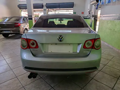 VOLKSWAGEN Jetta 2.5 20V 4P 170CV AUTOMÁTICO, Foto 5 VOLKSWAGEN Jetta 2.5 20V 4P 170CV AUTOMÁTICO, Foto 5