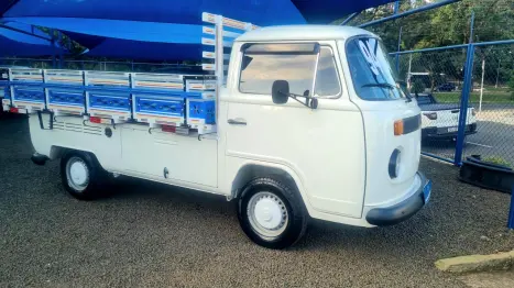 VOLKSWAGEN Kombi Furg�o 1.5, Foto 2
