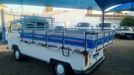 VOLKSWAGEN Kombi Furg�o 1.5, Foto 8