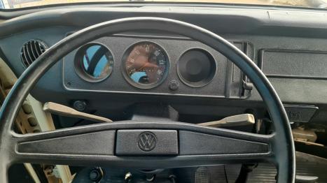 VOLKSWAGEN Kombi Furg�o 1.5, Foto 13