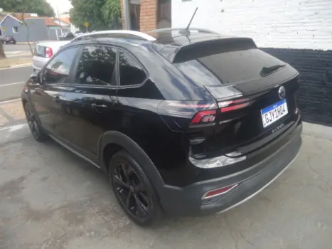 VOLKSWAGEN Nivus 1.0 4P FLEX 200 TSI HIGHLINE TURBO AUTOMÁTICO, Foto 3 VOLKSWAGEN Nivus 1.0 4P FLEX 200 TSI HIGHLINE TURBO AUTOMÁTICO, Foto 3