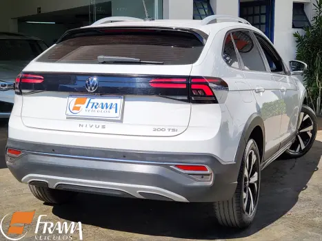 VOLKSWAGEN Nivus 1.0 4P FLEX 200 TSI HIGHLINE TURBO AUTOMTICO, Foto 4