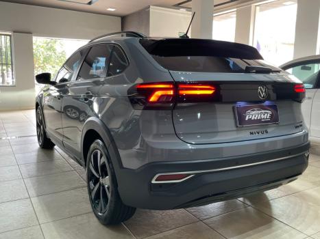 VOLKSWAGEN Nivus 1.0 4P FLEX 200 TSI HIGHLINE TURBO AUTOMÁTICO, Foto 4 VOLKSWAGEN Nivus 1.0 4P FLEX 200 TSI HIGHLINE TURBO AUTOMÁTICO, Foto 4