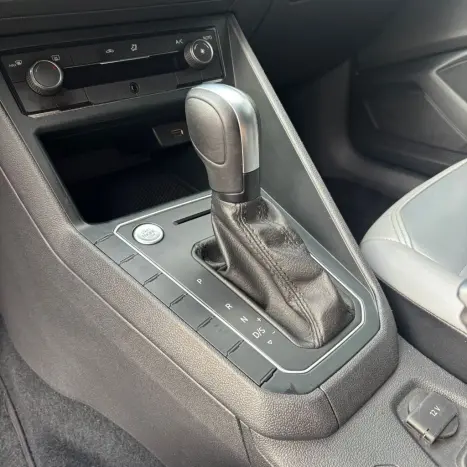 VOLKSWAGEN Nivus 1.0 4P FLEX 200 TSI HIGHLINE TURBO AUTOM�TICO, Foto 11