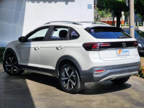 VOLKSWAGEN Nivus 1.0 4P FLEX 200 TSI HIGHLINE TURBO AUTOM�TICO, Foto 4