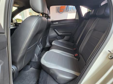 VOLKSWAGEN Nivus 1.0 4P FLEX 200 TSI HIGHLINE TURBO AUTOM�TICO, Foto 8