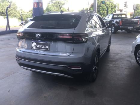 VOLKSWAGEN Nivus 1.0 4P FLEX 200 TSI HIGHLINE TURBO AUTOMÁTICO, Foto 9