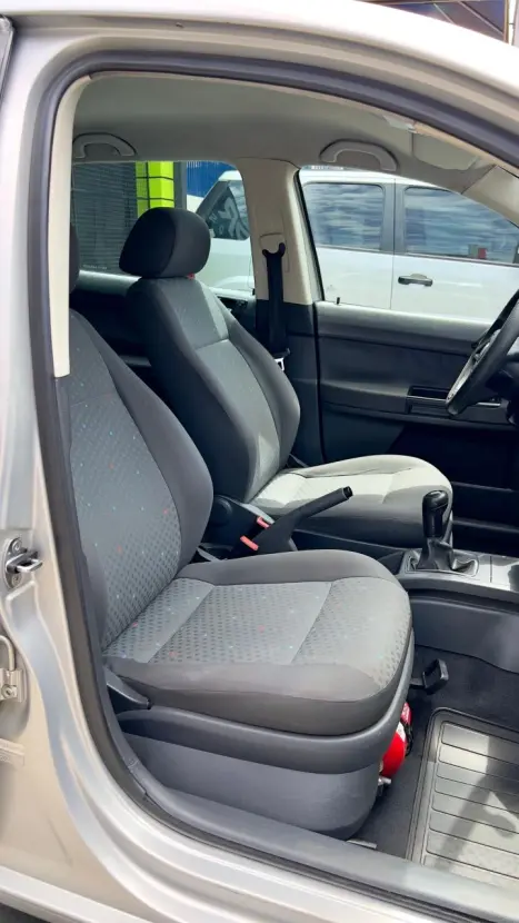 VOLKSWAGEN Polo Hatch 1.6 4P SERIE OURO FLEX, Foto 9