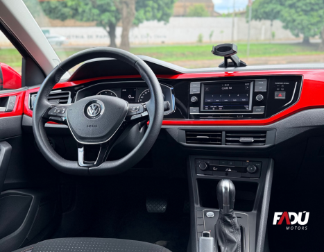 VOLKSWAGEN Polo Hatch 1.0 12V 4P 200 TSI  COMFORTLINE AUTOM�TICO, Foto 4