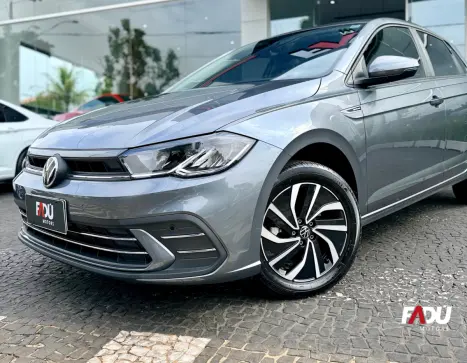 VOLKSWAGEN Polo Hatch 1.0 12V 4P 200 TSI HIGHLINE AUTOM�TICO, Foto 3