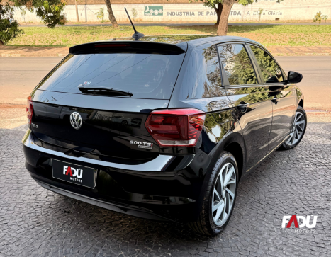 VOLKSWAGEN Polo Hatch 1.0 12V 4P 200 TSI HIGHLINE AUTOM�TICO, Foto 11