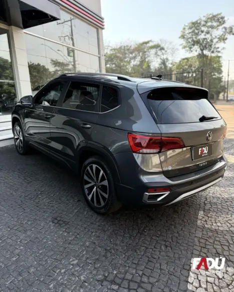 VOLKSWAGEN Taos 1.4 16V 4P FLEX 250 TSI HIGHLINE AUTOMÁTICO, Foto 14 VOLKSWAGEN Taos 1.4 16V 4P FLEX 250 TSI HIGHLINE AUTOMÁTICO, Foto 14