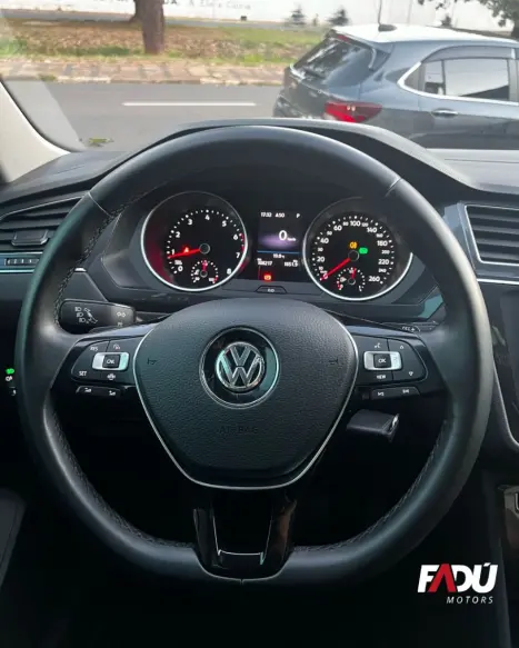 VOLKSWAGEN Tiguan 1.4 250 TSI TOTAL FLEX ALLSPACE COMFORTLINE TURBO AUTOMTICO TIPTRONIC, Foto 10