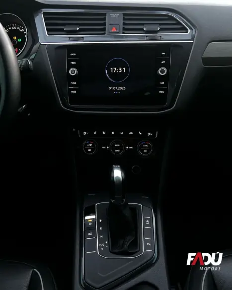 VOLKSWAGEN Tiguan 1.4 250 TSI TOTAL FLEX ALLSPACE COMFORTLINE TURBO AUTOMTICO TIPTRONIC, Foto 13
