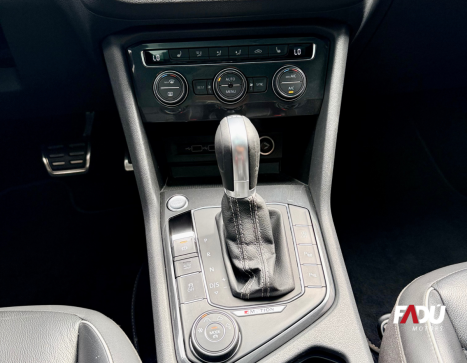 VOLKSWAGEN Tiguan 2.0 16V 4P TSI 350 TURBO R-LINE 4MOTION DSG AUTOM�TICO, Foto 9