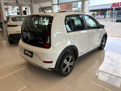 VOLKSWAGEN UP 1.0 4P FLEX 170 TSI XTREME, Foto 6