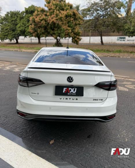 VOLKSWAGEN Virtus 1.4 4P 250 TSI EXCLUSIVE AUTOMÁTICO, Foto 10 VOLKSWAGEN Virtus 1.4 4P 250 TSI EXCLUSIVE AUTOMÁTICO, Foto 10