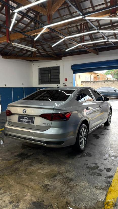 VOLKSWAGEN Virtus 1.0 4P 200 TSI FLEX COMFORTLINE AUTOMTICO, Foto 2