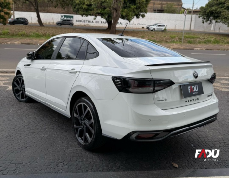VOLKSWAGEN Virtus 1.4 4P 250 TSI EXCLUSIVE AUTOM�TICO, Foto 10