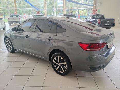 VOLKSWAGEN Virtus 1.0 4P 200 TSI FLEX COMFORTLINE AUTOM�TICO, Foto 4