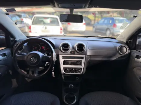 VOLKSWAGEN Voyage 1.6 4P FLEX, Foto 10