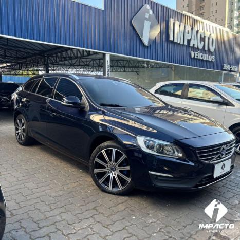 VOLVO V60 2.0 4P T4 MOMENTUM AUTOM�TICO, Foto 1