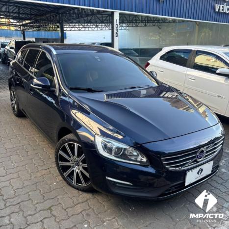 VOLVO V60 2.0 4P T4 MOMENTUM AUTOM�TICO, Foto 2