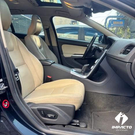VOLVO V60 2.0 4P T4 MOMENTUM AUTOM�TICO, Foto 6